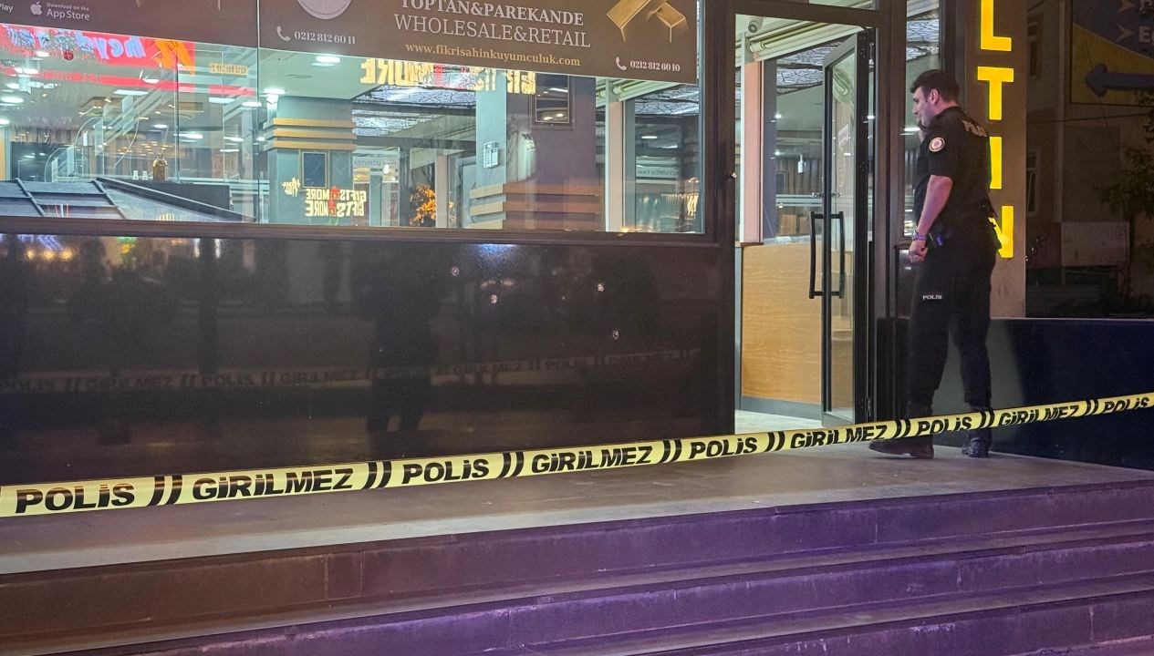 beylikduzunde kuyumcuya silahli saldiri WZdAGAWI