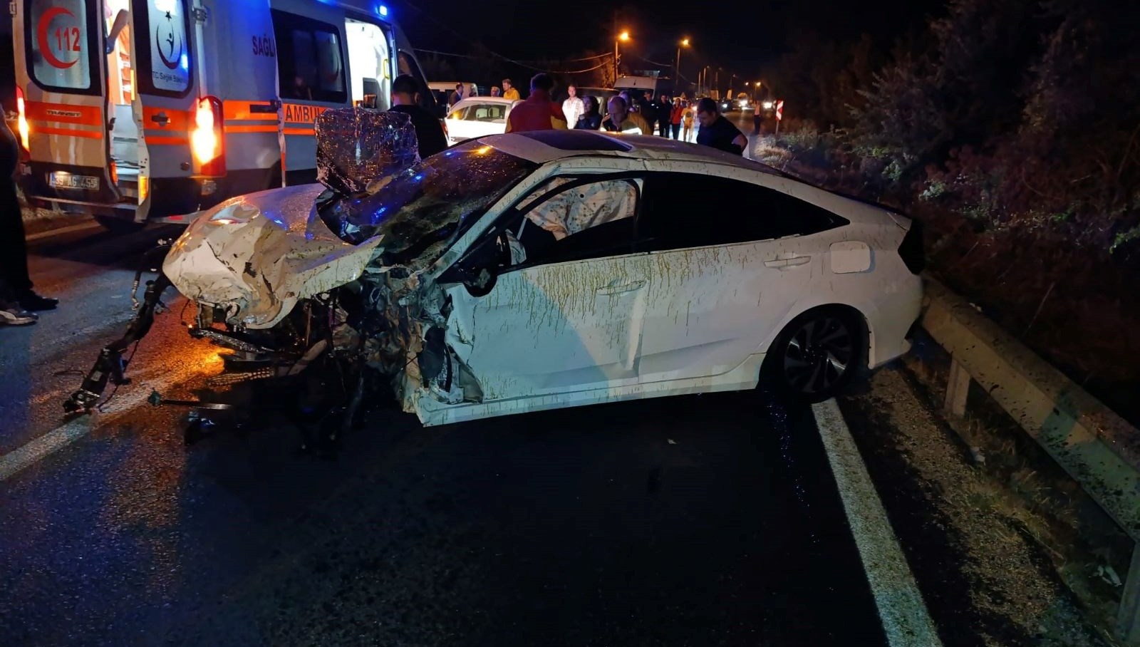 iki otomobil kafa kafaya carpisti wLc8U3wW