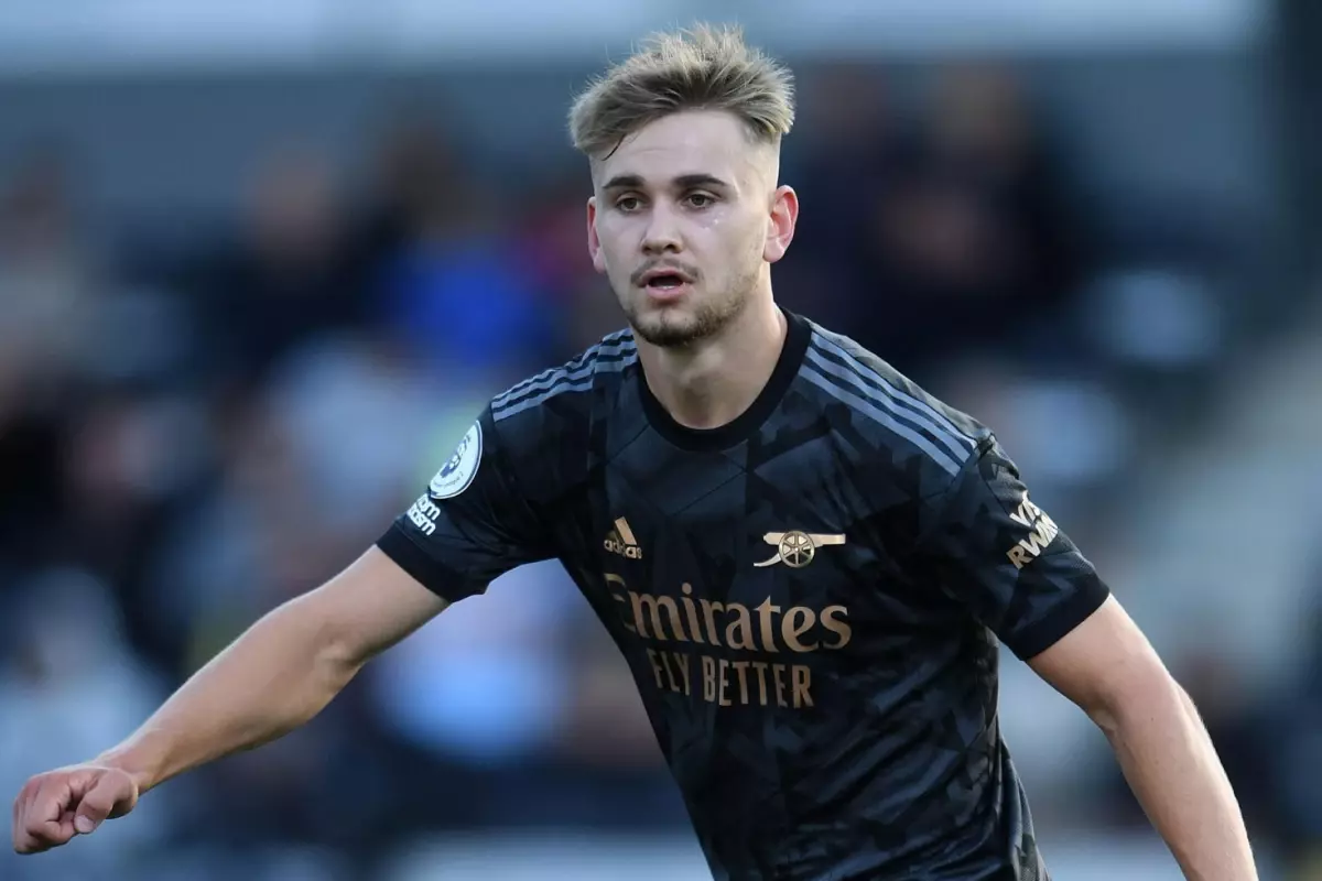 mac sirasinda beton duvara carpan 21 yasindaki futbolcu hayatini kaybetti u9xthm4m