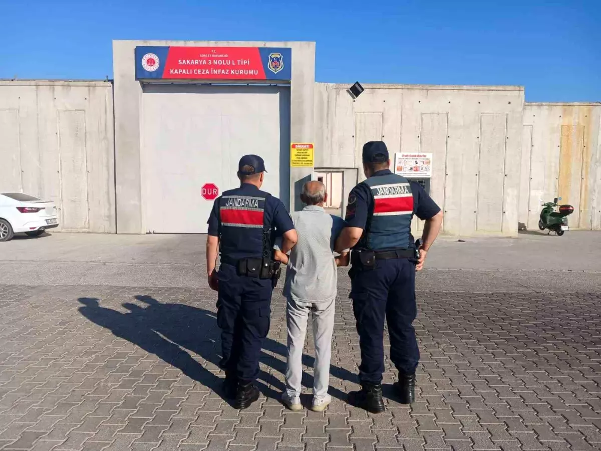 sakaryada uyusturucu operasyonu 1 tutuklama rMA5AEK7