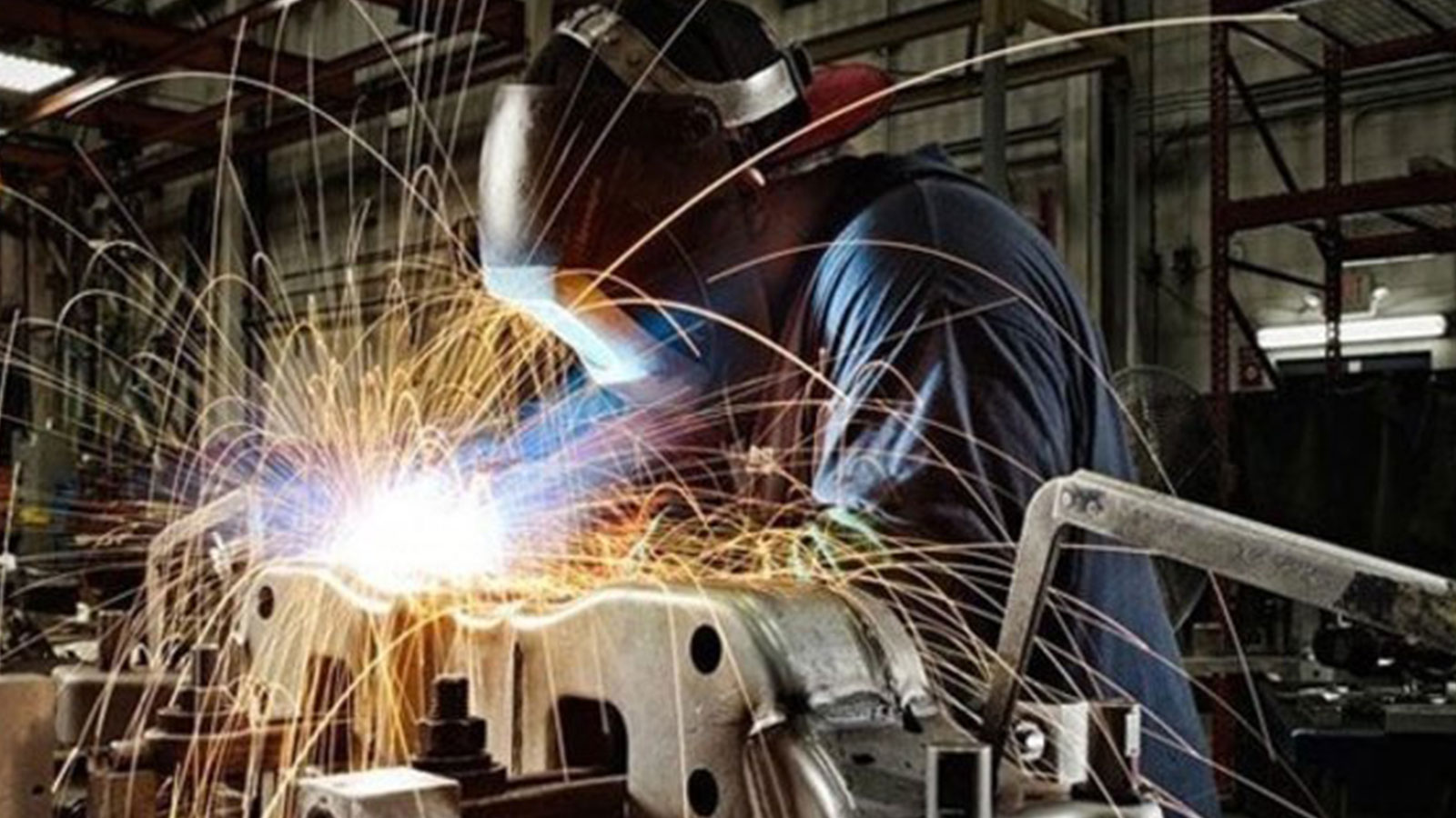 sanayi uretimi 2 ay aranin ardindan geriledi nnW7nFEA