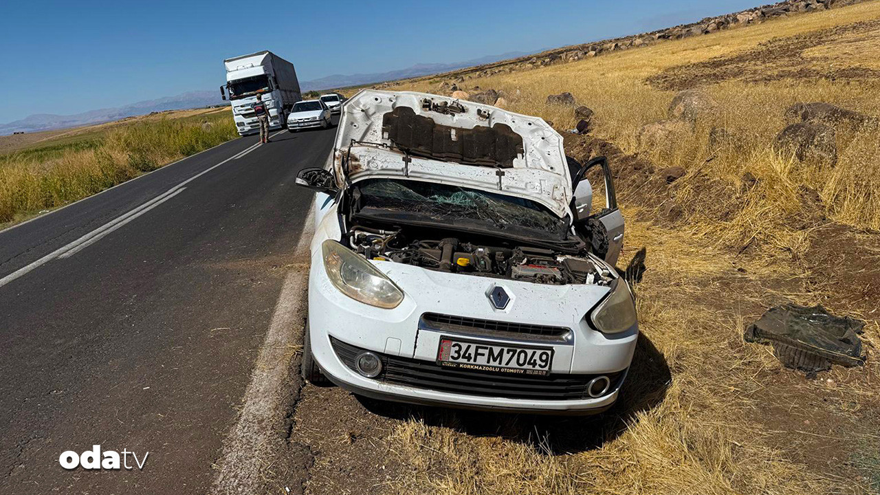 sanliurfada iki otomobil carpisti 4 yarali wNDwQEK2