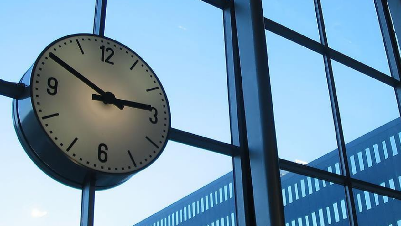 bu yil saatler geri alinacak mi kis saati uygulamasi geri geliyor mu pZKk4v26.png