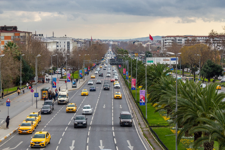 istanbulda trafige kapali yollar 19 ekim 2025 cumhuriyet bayrami provasi nedeniyle hangi yollar trafige kapali zEVxUtB7.jpg