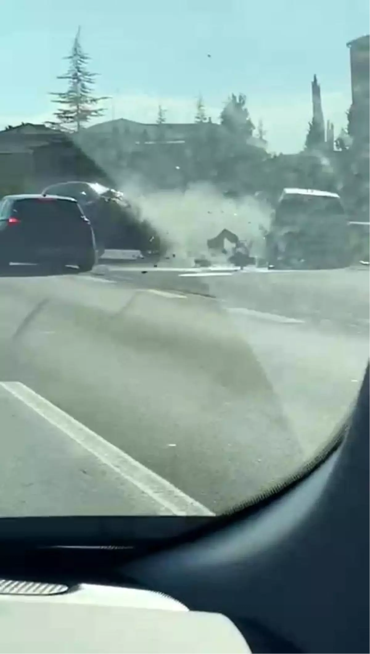 kocaeli tem otoyolunda tehlikeli surus kazasi 1HPFqUKL