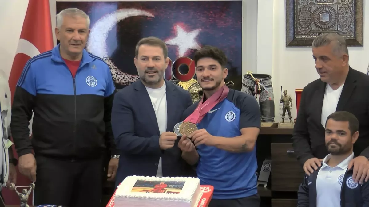 muhammed furkan ozbekden dunya rekoru ve sampiyonluk teUFVvcm