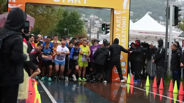 orduda yari maraton ve halk kosusu duzenlendi pKU7ROnX.webp